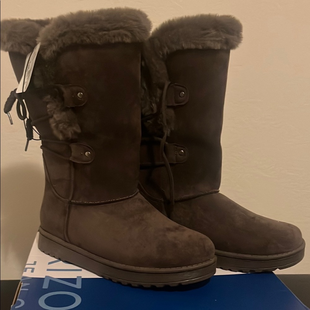 Arizona Women's Brown Fur-Lined Boots